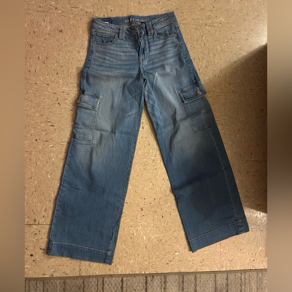 American Eagle Outfitters Women's Relaxed Blue Jeans